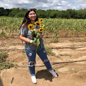 Meet your Posher, Kassandra